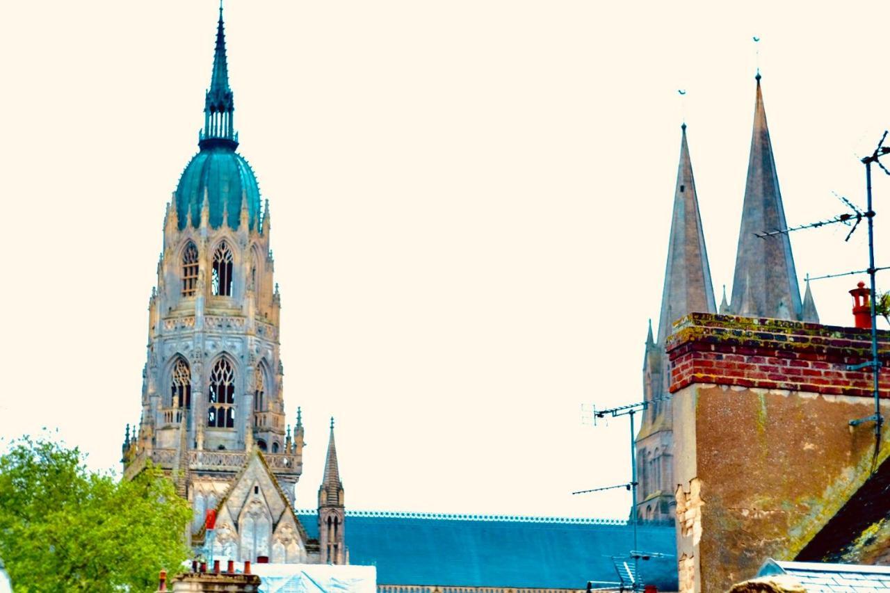 City Affaire : Bayeux Omaha Bagian luar foto